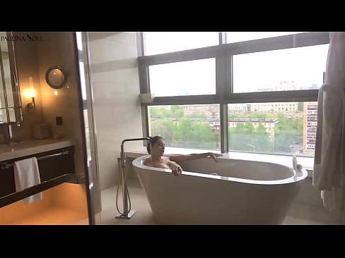 ❤️ Geweldige babe wat passievol haar poesie in die badkamer afruk ️❌ Gehalte-seks by ons af.fulldesisex.ru ❌️